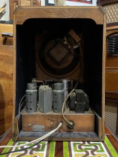  Zenith Electronics 1937 Zenith 5 R 135 Walnut Tombstone Tube Radio Restored with Bluetooth - 4776257