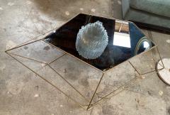  ma 39 Italian Rhomboidal sculptural brass and glass coffee table  - 1171512