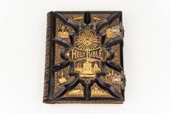 1 Volume Anon The Holy Bible Containing The Old and New Testaments - 4427635