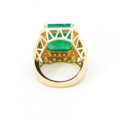 10 Carat Colombian Emerald Diamond Halo Split Shank in 18K Gold Statement Ring - 3919052