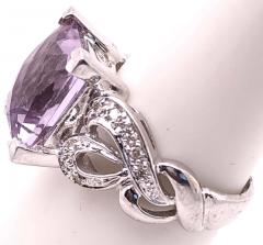 14 Karat White Gold Amethyst Solitaire Ring with Diamond Accents - 2753296