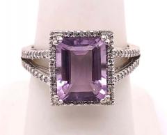 14 Karat White Gold Fashion Amethyst Ring with Diamonds - 2930836