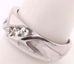 14 Karat White Gold and Diamond Three Stone Band Wedding Bridal Ring - 2930973