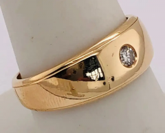 14 Karat Yellow Gold Band Ring with 15 Carat Center Diamond Round - 2658172