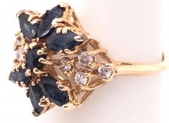 14 Karat Yellow Gold Cluster Ring with Onyx and Diamonds - 2765763