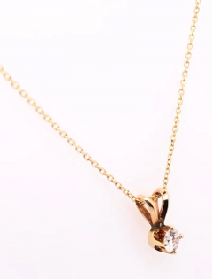 14 Karat Yellow Gold Necklace with Round Diamond Pendant - 2827991