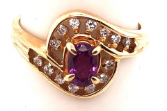 14 Karat Yellow Gold Purple Peridot Ring with Round Diamond Accents 0 14 TDW - 2553870