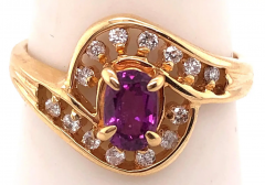 14 Karat Yellow Gold Purple Peridot Ring with Round Diamond Accents 0 14 TDW - 2553880