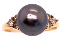 14 Karat Yellow Gold Ring Black Pearl Solitaire with Diamond Accents - 2737304