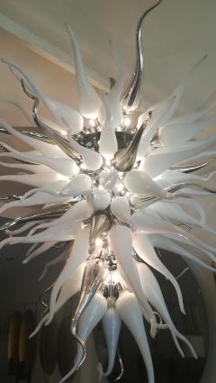 14 images Spectacular and huge Murano Glass Chandelier - 1066187