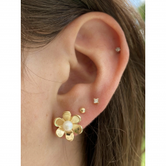 14k Solid Gold Flower and Pearl Stud Earrings - 3628142