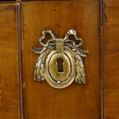 1770s Bow Front French Provincial Marquetry Commode in Solid Walnut Marble Top - 1041631