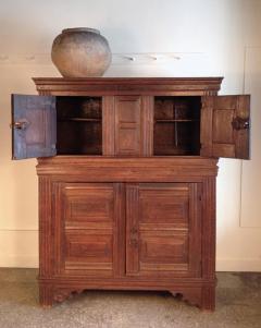 17TH CENTURY OAK DUTCH COURT CUPBOARD - 3267993