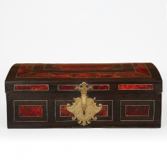 17TH CENTURY SPANISH COFFER WITH UPHOLSTERED INTERIOR - 2708830