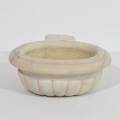 17th 18th Century Italian Baroque Marble Holy Water Font or Stoup - 4108654