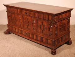 17th Century Catalan Walnut Chest - 3947584