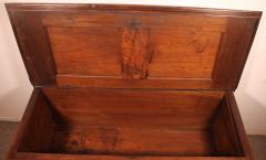 17th Century Catalan Walnut Chest - 3947587