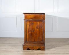 17th Century Central Italian Walnut Commode with Maple Inlay - 4396998