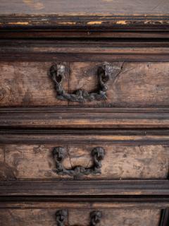 17th Century Emilian Chest of Drawers Italy - 4447069