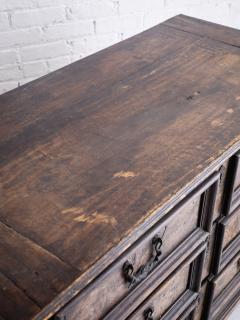 17th Century Emilian Chest of Drawers Italy - 4447071