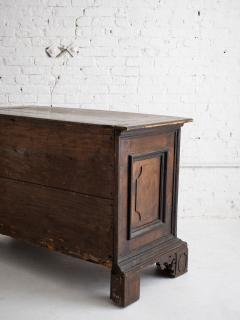 17th Century Emilian Chest of Drawers Italy - 4447077