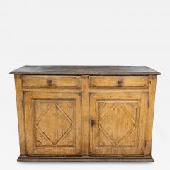 17th Century Italian Distressed Paint Wooden Buffet with Carved Diamond Motifs - 3728314