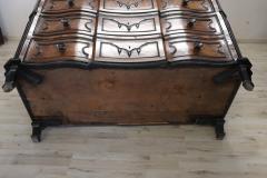 17th Century Italian Louis XIV Walnut Antique Commode or Chest of Drawers - 2468910