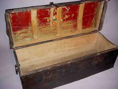 17th Century Leather Travelling Trunk - 267361