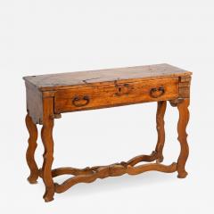 17th Century Spanish Castilla Walnut Side Table - 4618714