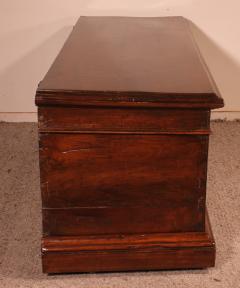 17th Century Spanish Chest In Walnut - 2850569