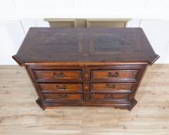17th Century Tuscan Walnut Chest of Drawers with Maple Inlay - 4367910