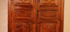 17th Century Walnut Wardrobe Italy - 3103456