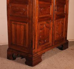 17th Century Walnut Wardrobe Italy - 3103459