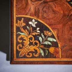 17th Century William and Mary Floral Marquetry Olive Oyster Lace Box Circa 1685 - 3288816