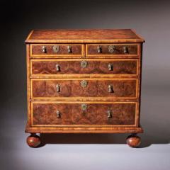 17th Century William and Mary Olive Oyster Chest of drawers Circa 1690 England - 3953408