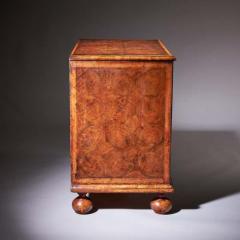 17th Century William and Mary Olive Oyster Chest of drawers Circa 1690 England - 3953410