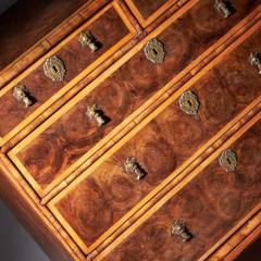 17th Century William and Mary Olive Oyster Chest of drawers Circa 1690 England - 3953417