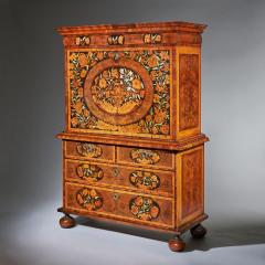 17th Century William and Mary Olive Oyster Marquetry Escritoire Circa 1680 - 3129714