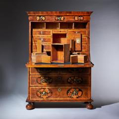 17th Century William and Mary Olive Oyster Marquetry Escritoire Circa 1680 - 3129715