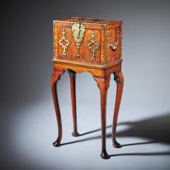 17th Century William and Mary Rosewood Coffre Fort on Stand Secret Compartments - 3127541