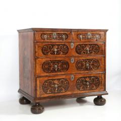 17th c English William Mary Walnut and Ebony Seaweed Marquetry Commode - 3535771