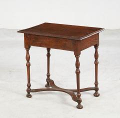 17th c Willam and Mary Side Table - 3804474