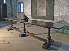 17th century Baroque Walnut Trestle Table - 622605