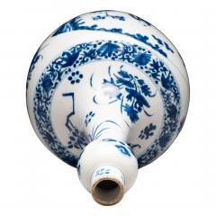 17th century Dutch Delft Bottle vase with chinoiserie decoration - 4565679