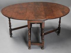 17thc oak gateleg table of good versatile size with fine patina - 4800005