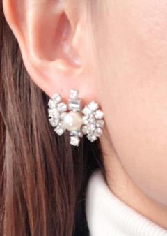 18 Karat White Gold Fancy Diamond Earrings with Pearl - 2712976