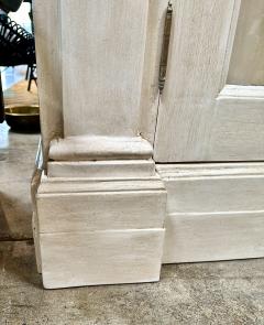 1800s Handmade Italian Poplar Wood Cabinet - 2893177