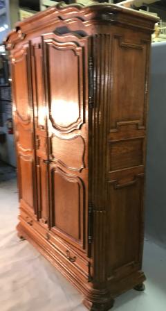 1820s ITALIAN OAK ARMOIRE - 2871193