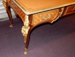 1880 1900 Flat Desk Napol on III Has l Espagnolette in the Style of Cressent - 2413761