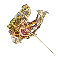 18K TWO TONE RUBY DIAMOND AND EMERALD FISH BROOCH - 3101338